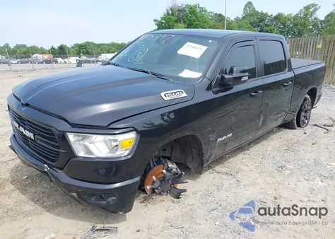 2021 Ram 1500 Big Horn 4X4 5'7 Box z USA, uszkodzony, nr VIN 1C6SRFFT8MN816943